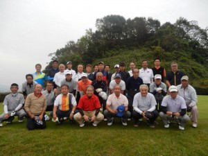 関関同立ゴルフ対抗戦参加者全体写真