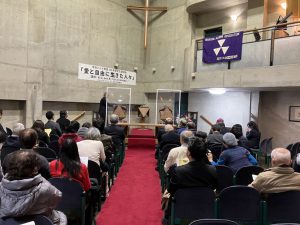 熊本草葉町教会で記念講演会があり、村上みか教授が「愛と自由に生きた人々」のテーマで講演した。同講演会は2年に一度開催される